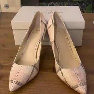 NEw in box⭐️Mark Fisher Ltd pink fabric heels